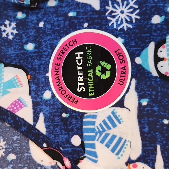 Holiday, Christmas,  Frosty, Snowman, Snowflake Workwear Nurse Scrubs (Set 3) - Picture 8 of 9